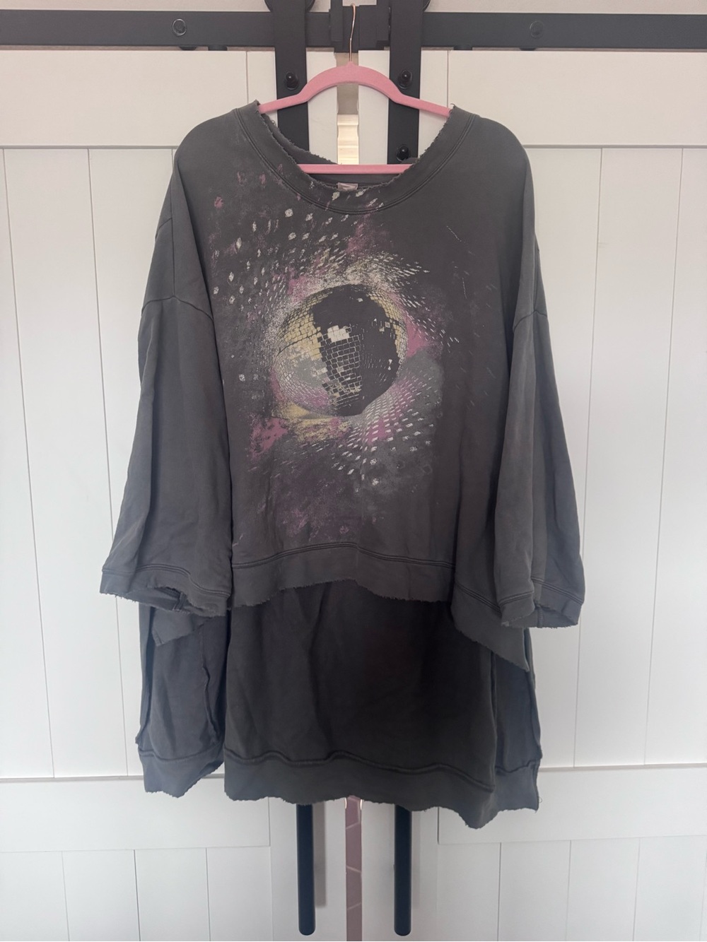 Magnolia Pearl Disco Ora Francis Pullover OS